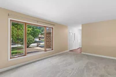 535 Chester Court W, Aurora, IL 60504 - Photo 3