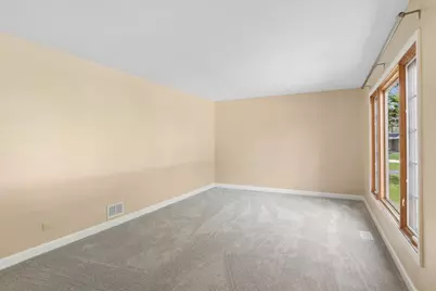535 Chester Court W, Aurora, IL 60504 - Photo 5