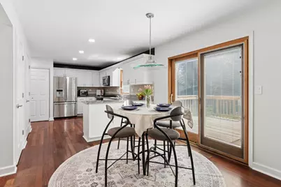 535 Chester Court W, Aurora, IL 60504 - Photo 9