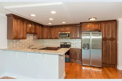 16 E Old Willow Road #206-S, Prospect Heights, IL 60070 - Photo 3