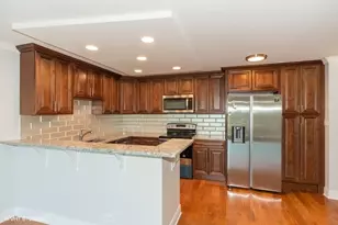 16 E Old Willow Rd, Prospect Heights, IL 60070 - Photo 3