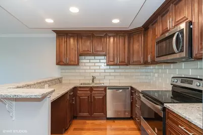 16 E Old Willow Road #206-S, Prospect Heights, IL 60070 - Photo 5