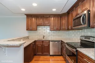 16 E Old Willow Rd, Prospect Heights, IL 60070 - Photo 5