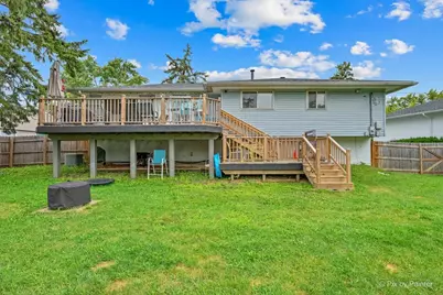 813 Krause Avenue, Streamwood, IL 60107 - Photo 23