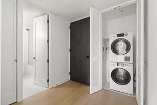 1030 N State St, Chicago, IL 60610 - Photo 19