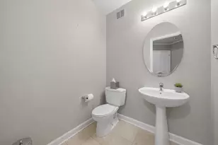420 E Waterside Dr, Chicago, IL 60601 - Photo 21