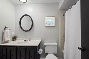 670 Versailles Circle, Elk Grove Village, IL 60007 - Photo 15