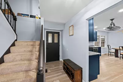 670 Versailles Circle #D, Elk Grove Village, IL 60007 - Photo 9