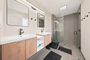 2112 S Crambourne Way, Arlington Heights, IL 60005 - Photo 19