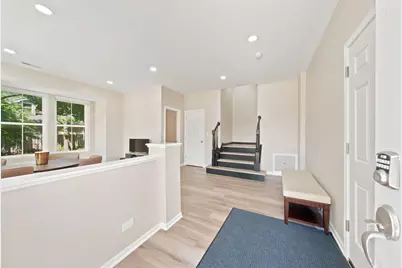 2112 S Crambourne Way #6-6, Arlington Heights, IL 60005 - Photo 5