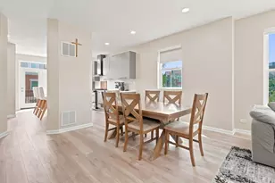 2112 S Crambourne Way, Arlington Heights, IL 60005 - Photo 15