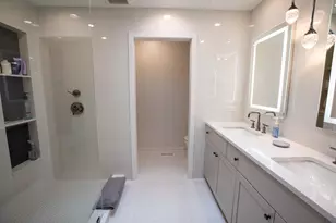 110 N Myrtle Ave, Elmhurst, IL 60126 - Photo 29