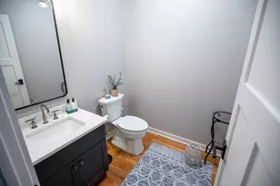 110 N Myrtle Ave, Elmhurst, IL 60126 - Photo 19