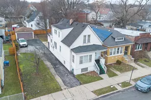 9352 S Woodlawn Ave, Chicago, IL 60619 - Photo 1