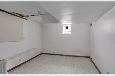 9352 S Woodlawn Avenue, Chicago, IL 60619 - Photo 11