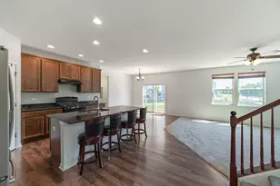 2009 Mayfair Dr, Island Lake, IL 60042 - Photo 7