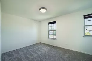 2009 Mayfair Dr, Island Lake, IL 60042 - Photo 15