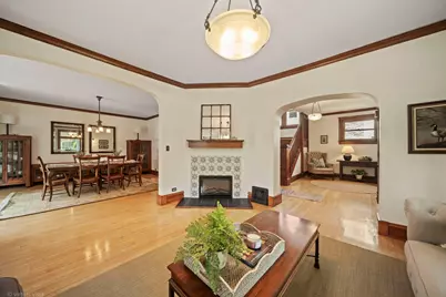 180 S Arlington Avenue, Elmhurst, IL 60126 - Photo 9