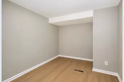843 Navajo Drive, Carpentersville, IL 60110 - Photo 19