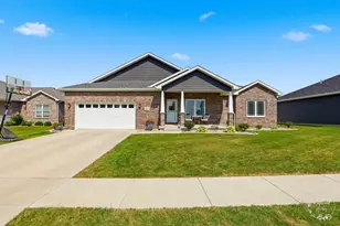 2020 Summerfield Ln, Bourbonnais, IL 60914 - Photo 3