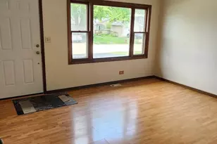 1601 Williams Ave, Round Lake Beach, IL 60073 - Photo 5