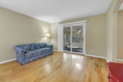 1525 Mayfield Lane, Hoffman Estates, IL 60169 - Photo 9
