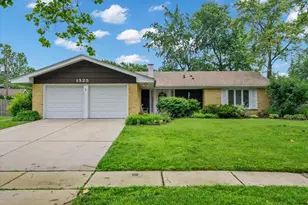 1525 Mayfield Ln, Hoffman Estates, IL 60169 - Photo 1