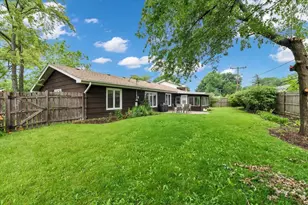 1525 Mayfield Ln, Hoffman Estates, IL 60169 - Photo 25