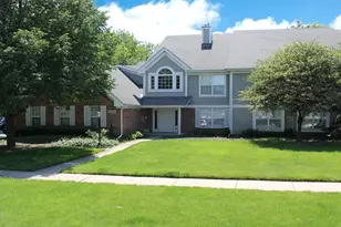 5S530 Paxton Dr, Naperville, IL 60563 - Photo 1