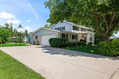 530 Pinecroft Drive, Roselle, IL 60172 - Photo 37