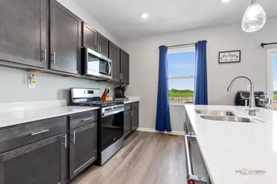 2005 Winterberry Trail, Wonder Lake, IL 60097 - Photo 15