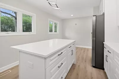590 Durham Court, Hoffman Estates, IL 60169 - Photo 13
