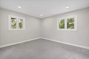 590 Durham Ct, Hoffman Estates, IL 60169 - Photo 31