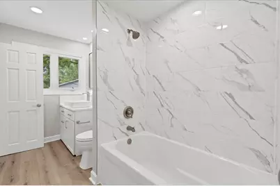 590 Durham Court, Hoffman Estates, IL 60169 - Photo 15