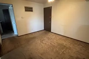 10936 S Keating Ave, Oak Lawn, IL 60453 - Photo 5