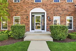 4527 Hatch Ln, Lisle, IL 60532 - Photo 3