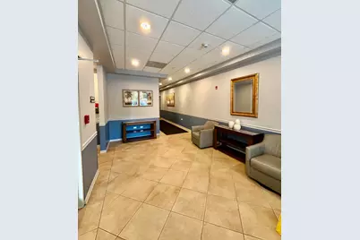 390 S Western Avenue #204, Des Plaines, IL 60016 - Photo 3
