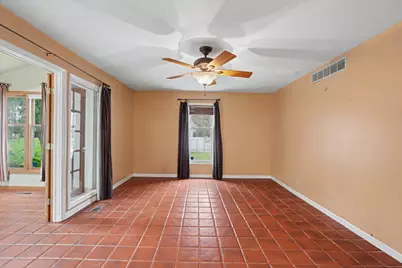 702 Cambridge Drive, Paxton, IL 60957 - Photo 15