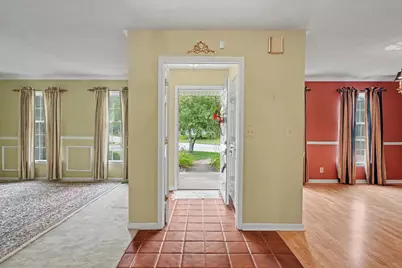 702 Cambridge Drive, Paxton, IL 60957 - Photo 7