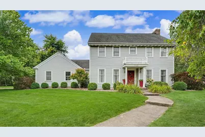 702 Cambridge Drive, Paxton, IL 60957 - Photo 1