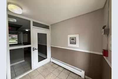 690 Marilyn Avenue #206, Glendale Heights, IL 60139 - Photo 3