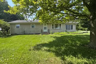 10486 Melms Rd, Genoa, IL 60135 - Photo 1