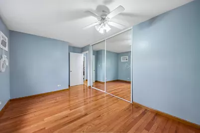 670 Lakeview Lane, Hoffman Estates, IL 60169 - Photo 33
