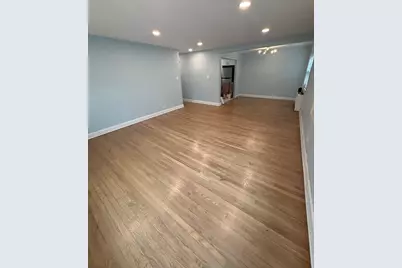 6700 S Paxton Avenue #102, Chicago, IL 60649 - Photo 3