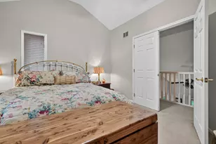 640 Walnut Oaks Dr, Roselle, IL 60172 - Photo 15