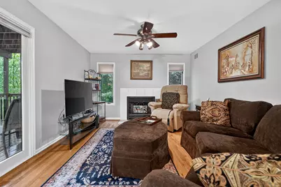 640 Walnut Oaks Drive, Roselle, IL 60172 - Photo 5
