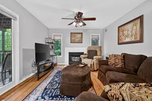 640 Walnut Oaks Dr, Roselle, IL 60172 - Photo 5