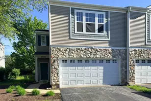 3989 Blackstone Dr, Aurora, IL 60504 - Photo 1
