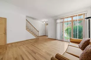 4262 W Thorndale Ave, Chicago, IL 60646 - Photo 3