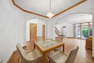 4262 W Thorndale Ave, Chicago, IL 60646 - Photo 9